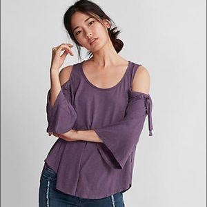 🌻5 for $25🌻 NWOT Express Cold Shoulder Top
